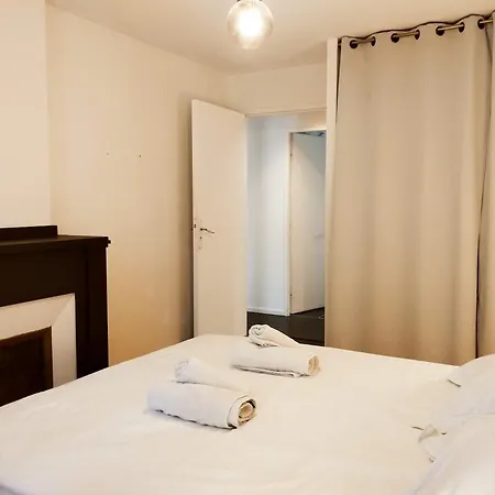 בית נופש Very Chic Townhouse With Pool And Garage *