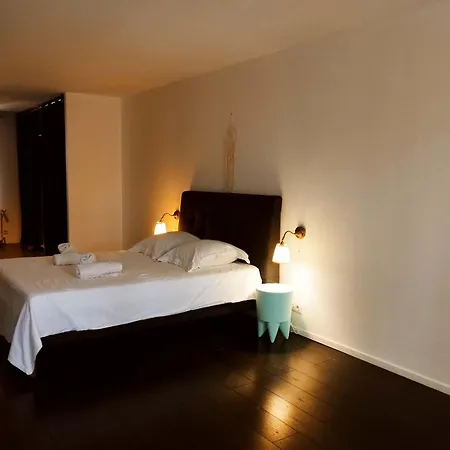 בית נופש Very Chic Townhouse With Pool And Garage קרקסון