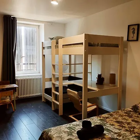 Very Chic Townhouse With Pool And Garage בית נופש *